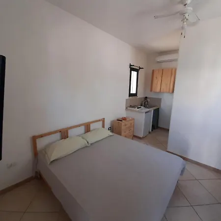 Casale Eliados Con Piscina Diso