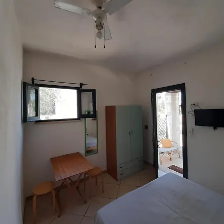 Casale Eliados Con Piscina Apartment Diso